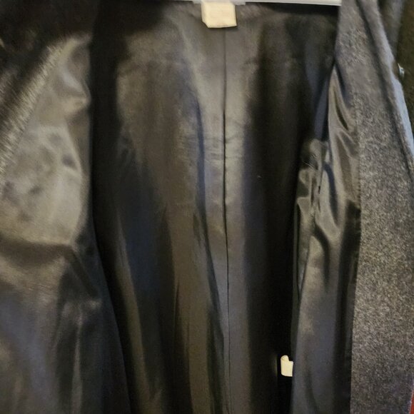 Women's Medium Worthington Gray Wool W/ Velvet Lined Hood Button Close Coat Cape - Picture 7 of 10